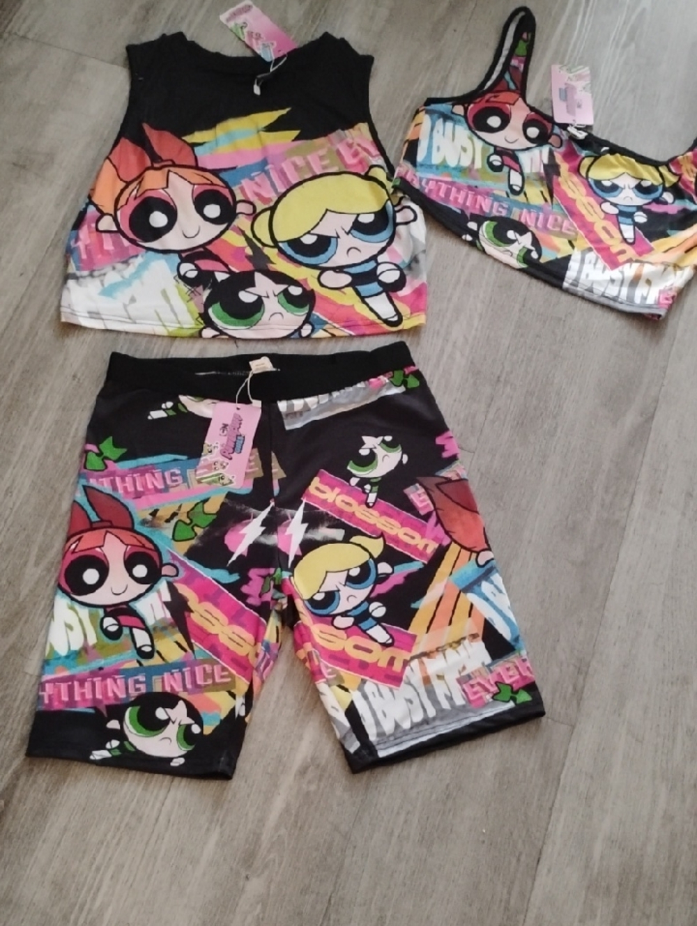 3pc Multicolor Powerpuff Shorts Set -2Crop Tops& 1pr Of Shorts🆕🩷✨